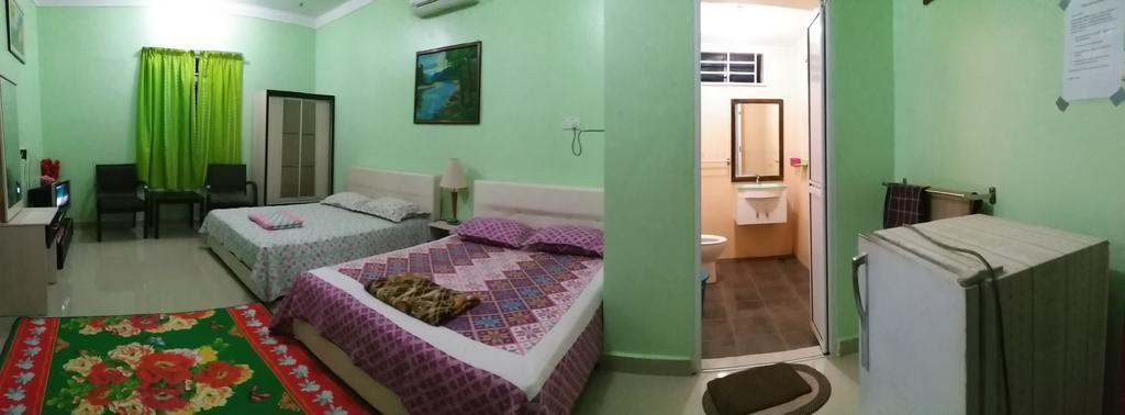 Dhia Irdina Homestay Paya Rewak Eksteriør billede